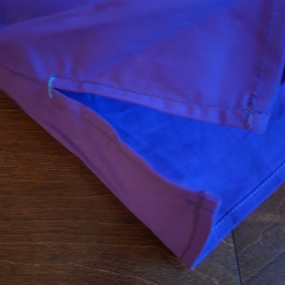 WonderFLEX Patience Women's 4-Pocket Notch-Neck Scrub Top - Picture 9 of 10